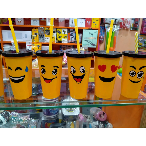 Emoji Face Expression Plastic Glass With Straw - Straight Headed / Creative Emoji Expression Glass For Kids